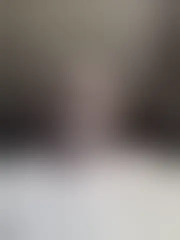 Chatter avec munchie et des hommes célibataires vers Paris